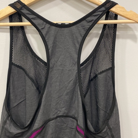 MICHI L Gray Purple Low Cut Mesh Performance Tank Workout Athleisure Designer - Picture 13 of 15